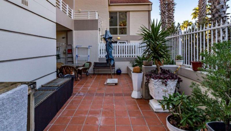 3 Bedroom Property for Sale in Harbour Island Western Cape